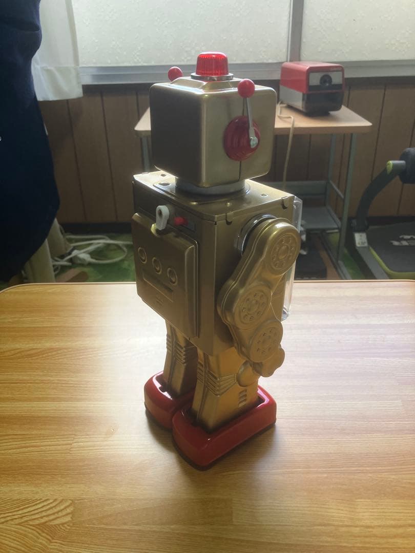 ブリキギアロボット