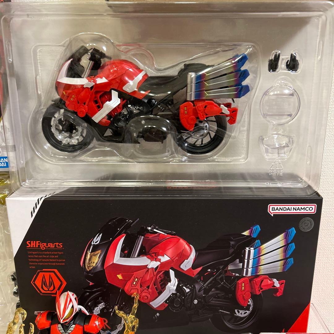 figuarts フィギュアーツ 仮面ライダーギーツ ブーストライカー マグナム