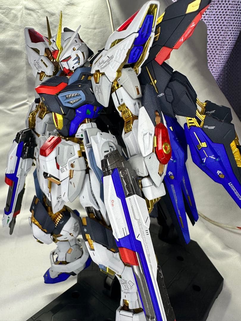 MGEX ストライクフリーダムガンダム　塗装完成品