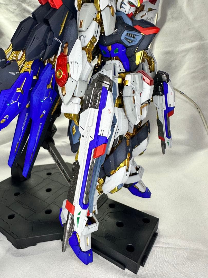 MGEX ストライクフリーダムガンダム　塗装完成品