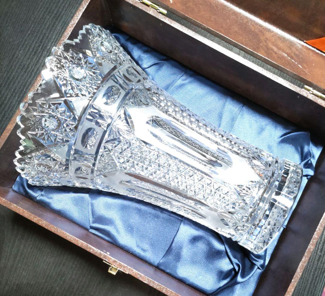 ボヘミアグラス　フラワーベース　チェコスロバキア製