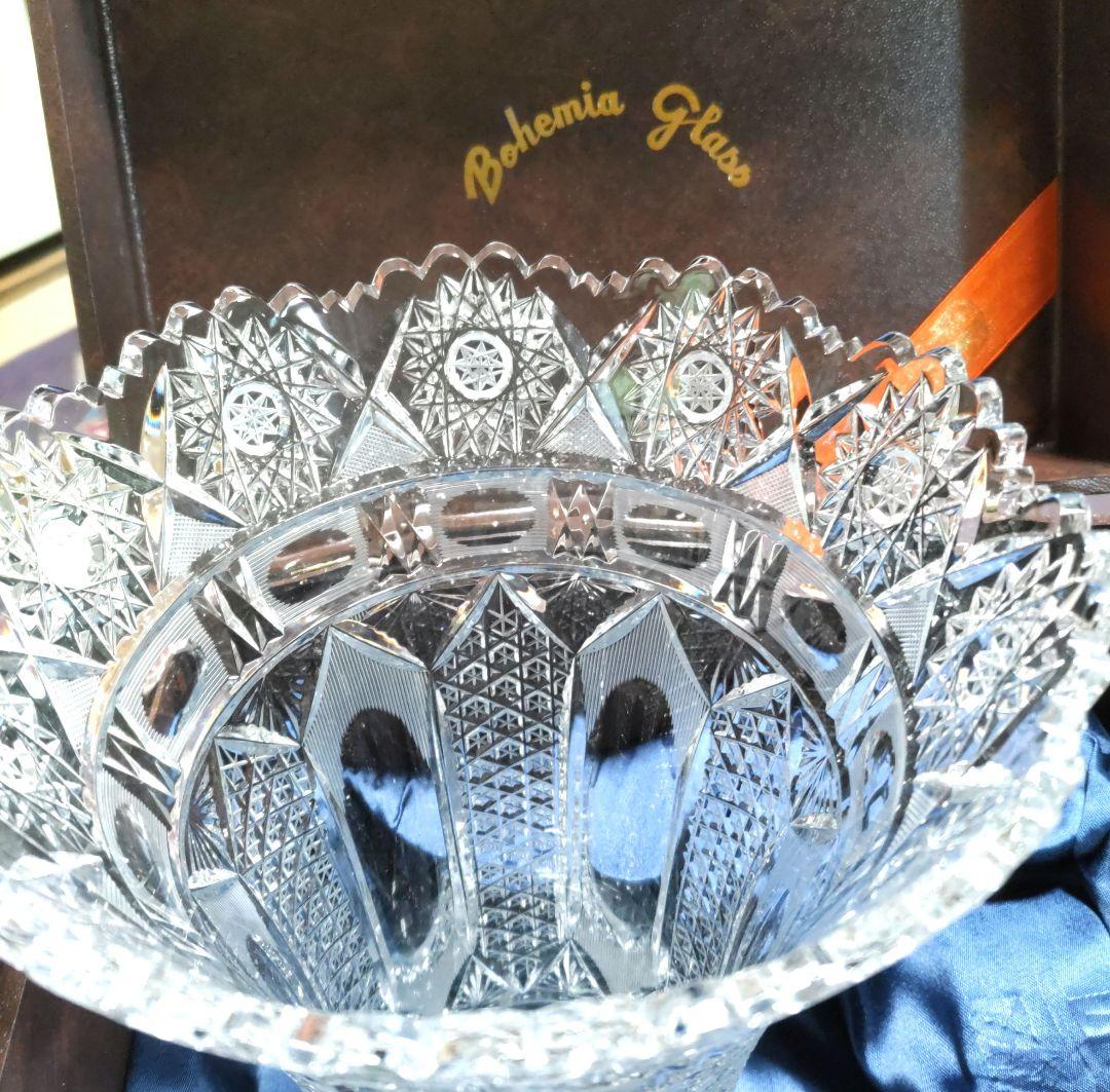 ボヘミアグラス　フラワーベース　チェコスロバキア製