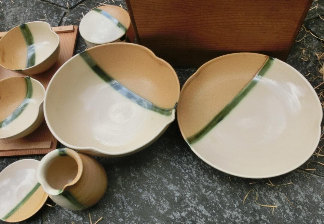 新品未使用　伊良保　平安　11点SET　寿　揃い　平皿　椀　醤油差し　箱付き