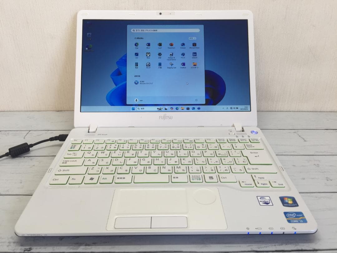 LIFEBOOK SH54 13.3型/薄型/Office2024/win11