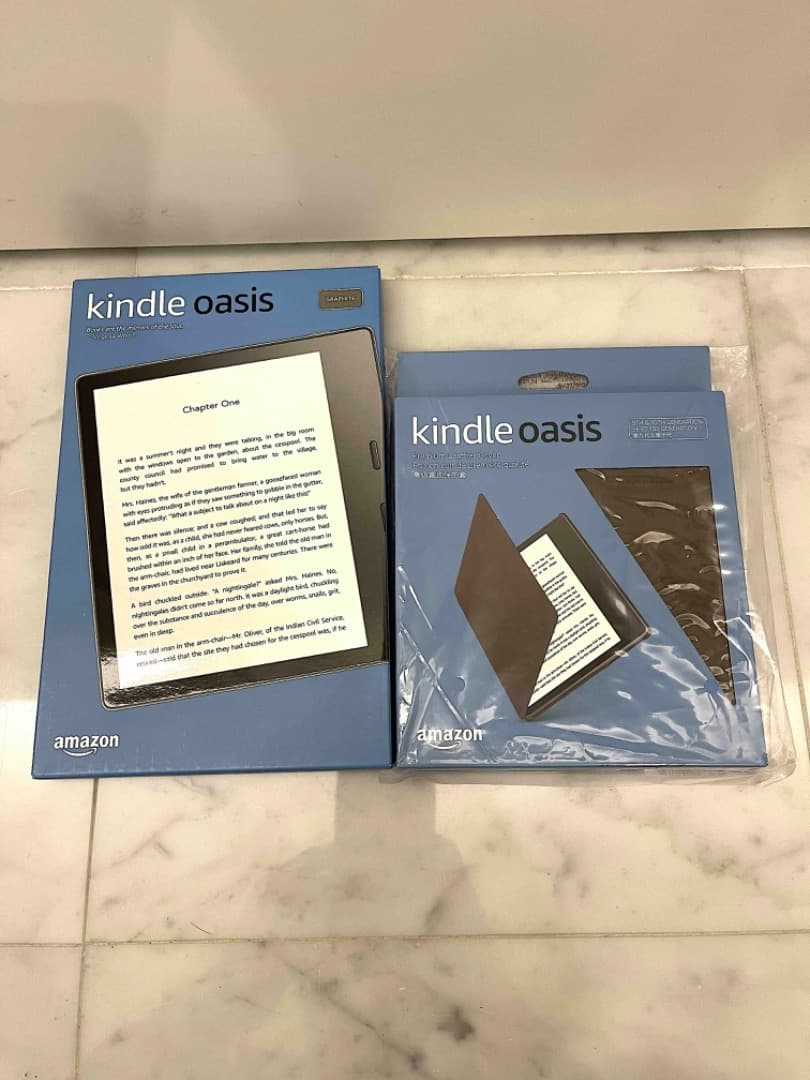 【未使用セット】Kindle Oasis第10世代32GB & 純正レザーカバー