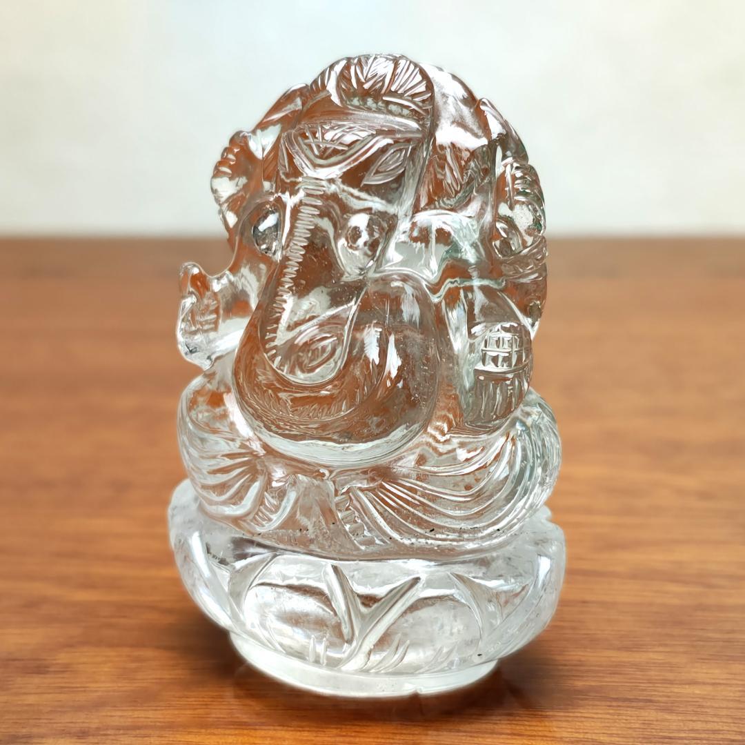 【No,6】ネパール ヒマラヤ水晶製 インドの神様 ガネーシャ立像