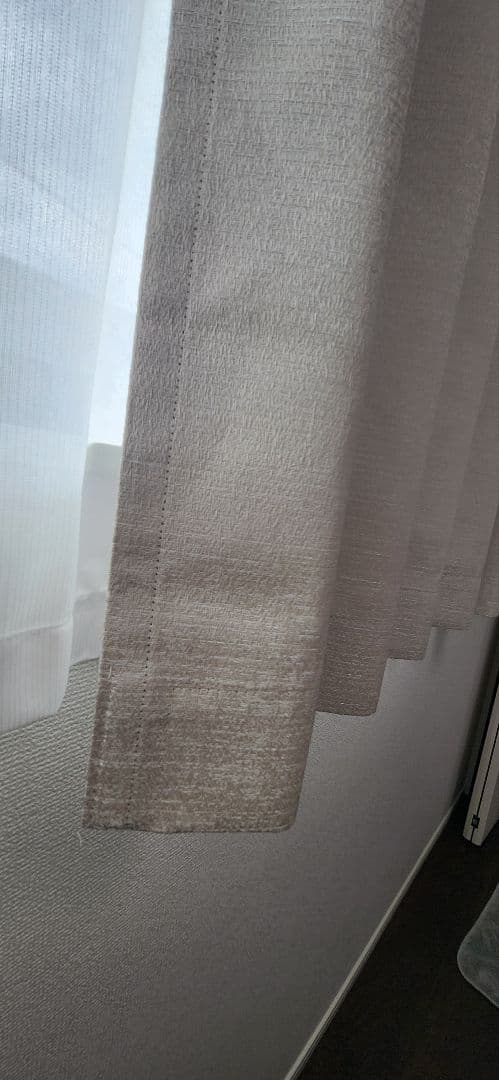 新品　ニトリ　隙間ブロック　カーテン 100×178cm 2枚入り　ベージュ