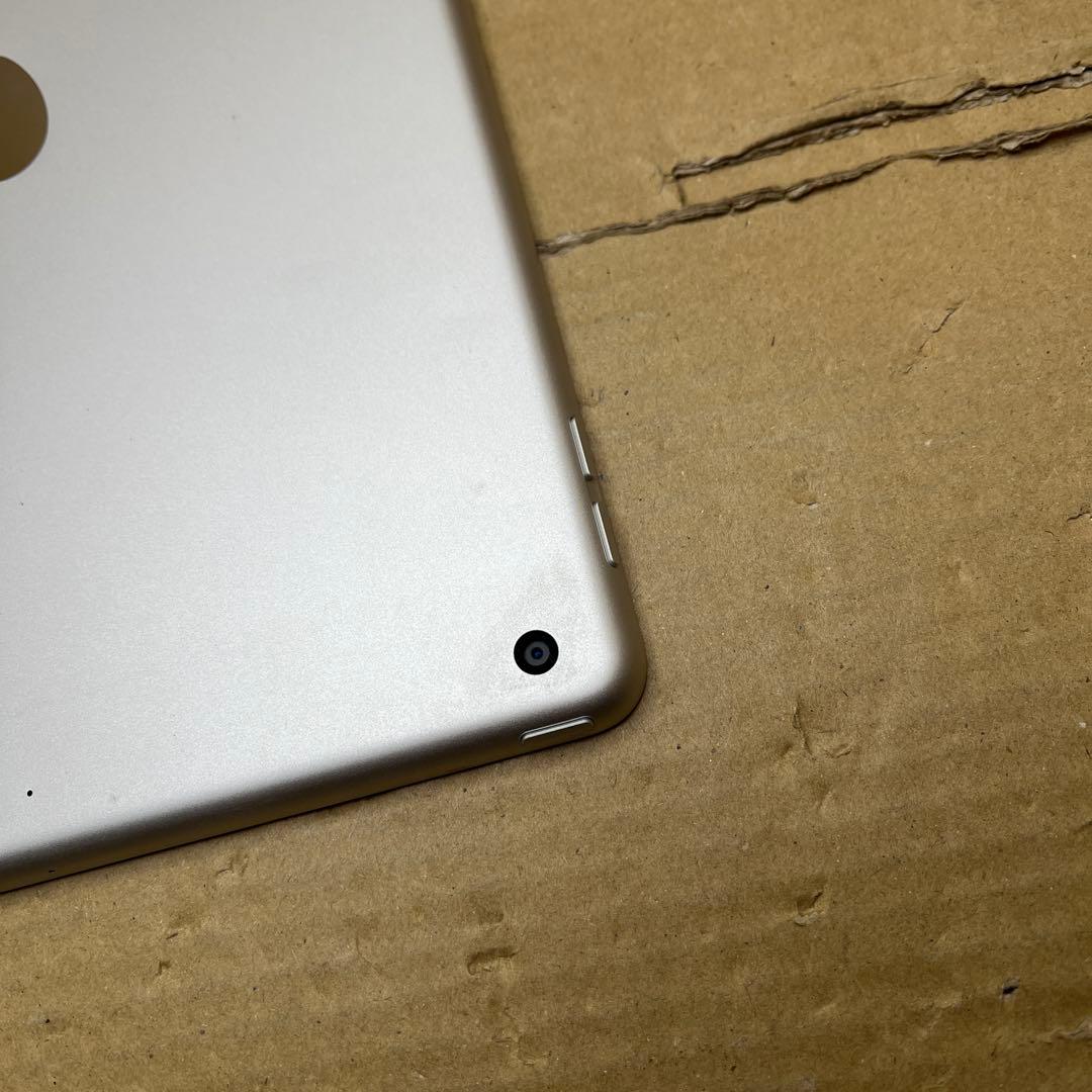 iPad (第７世代) Wi-Fi 32GB シルバー