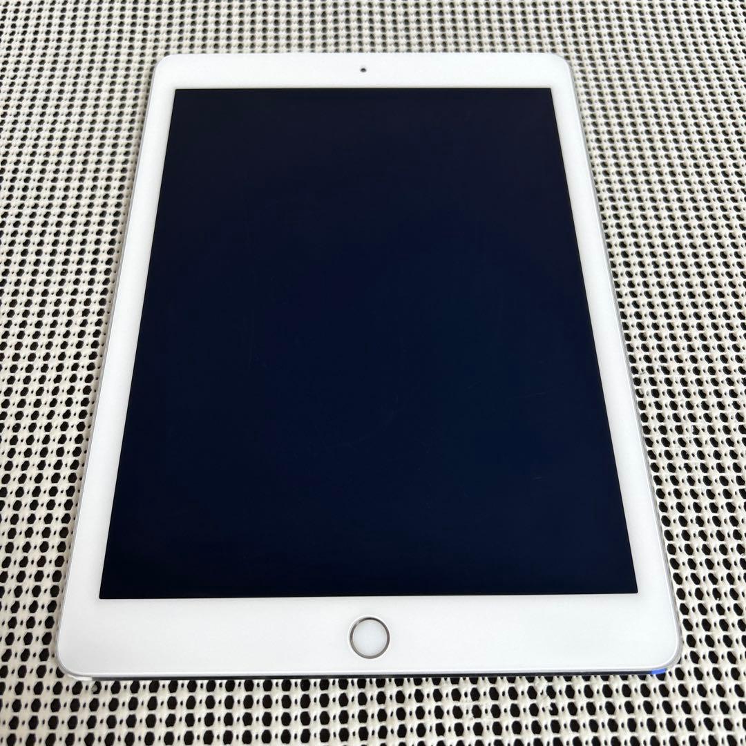87【早い者勝ち】電池最良好☆iPad Air2 第2世代 16GB au☆