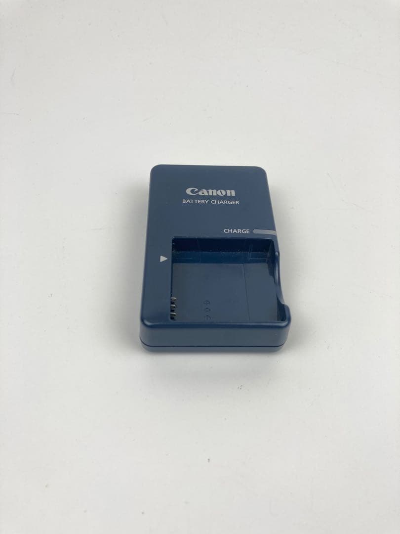 【極美品】Canon IXY DIGITAL 70 シルバー　デジタルカメラ