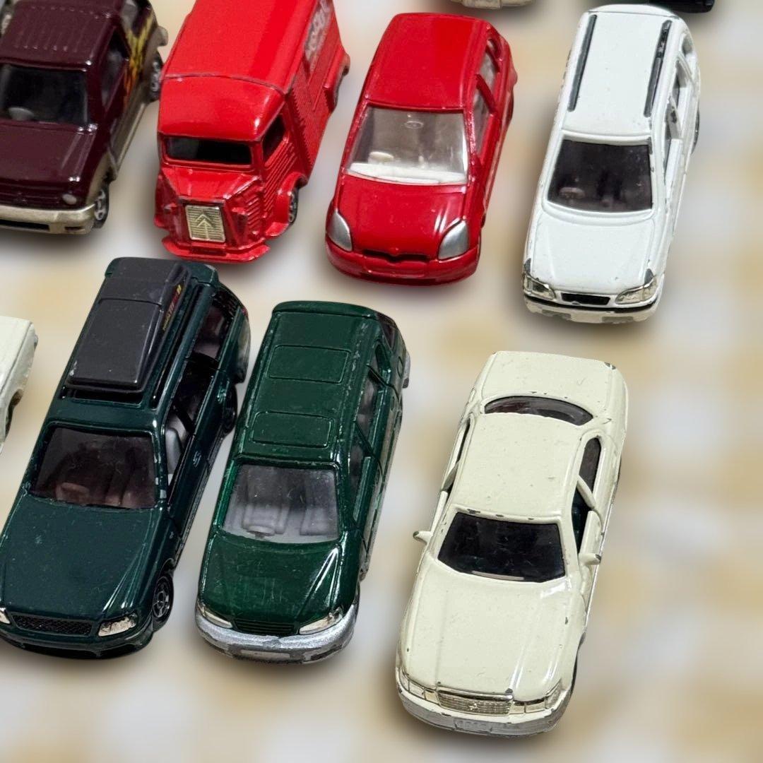 TOMICA　トミカ　31台まとめ売り　ミニカー　タカラトミー