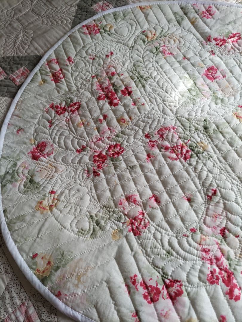 パッチワークキルトタペストリーホワイトキルト