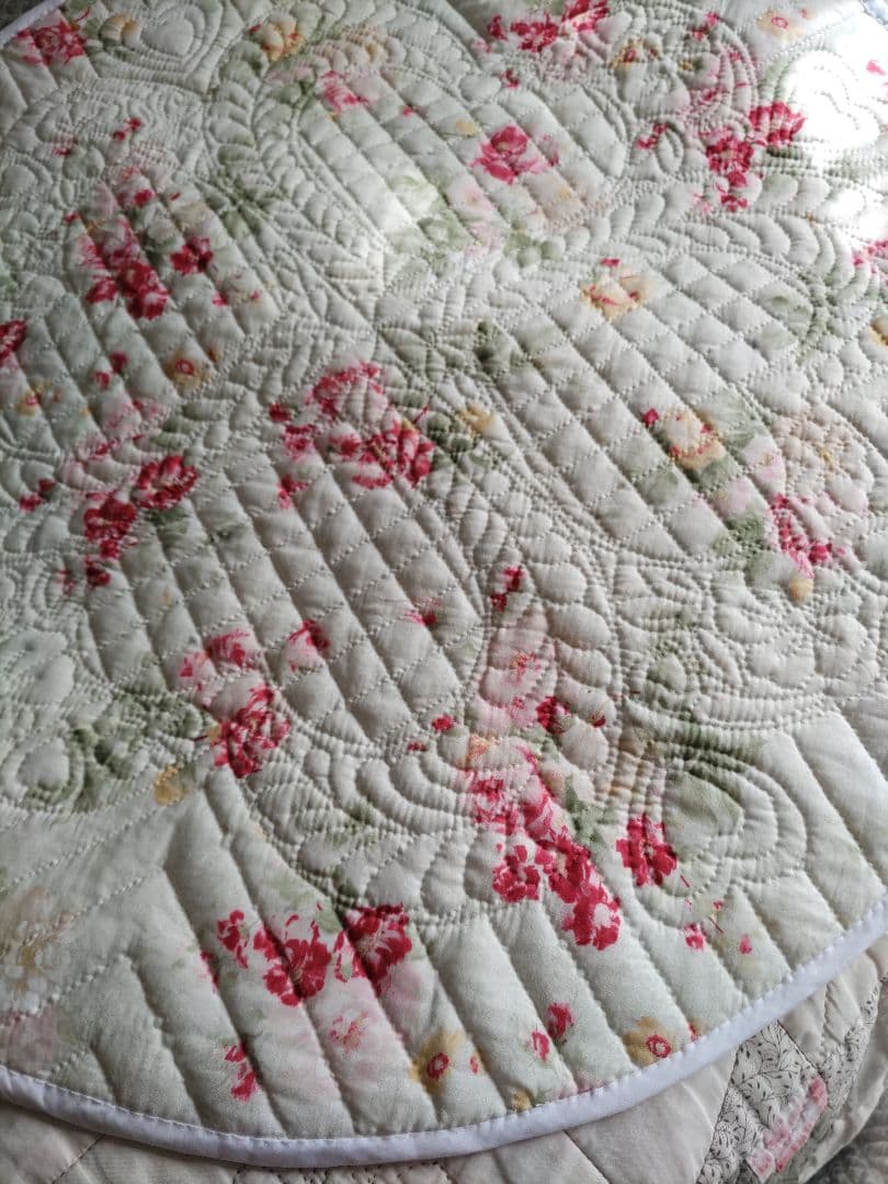 パッチワークキルトタペストリーホワイトキルト