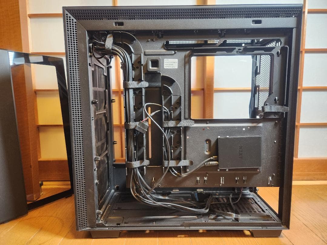 NZXT H710i ミッドタワーATXケース 120 140 RGBファン付
