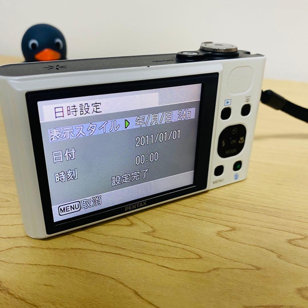 PENTAX Optio RZ18 ホワイト16メガピクセル　デジカメ　コンデジ
