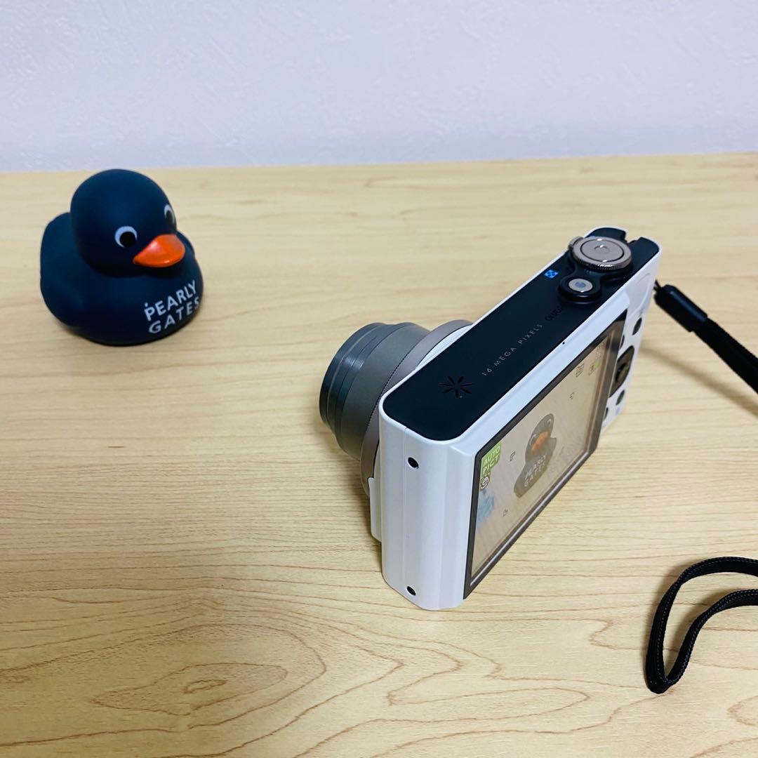 PENTAX Optio RZ18 ホワイト16メガピクセル　デジカメ　コンデジ