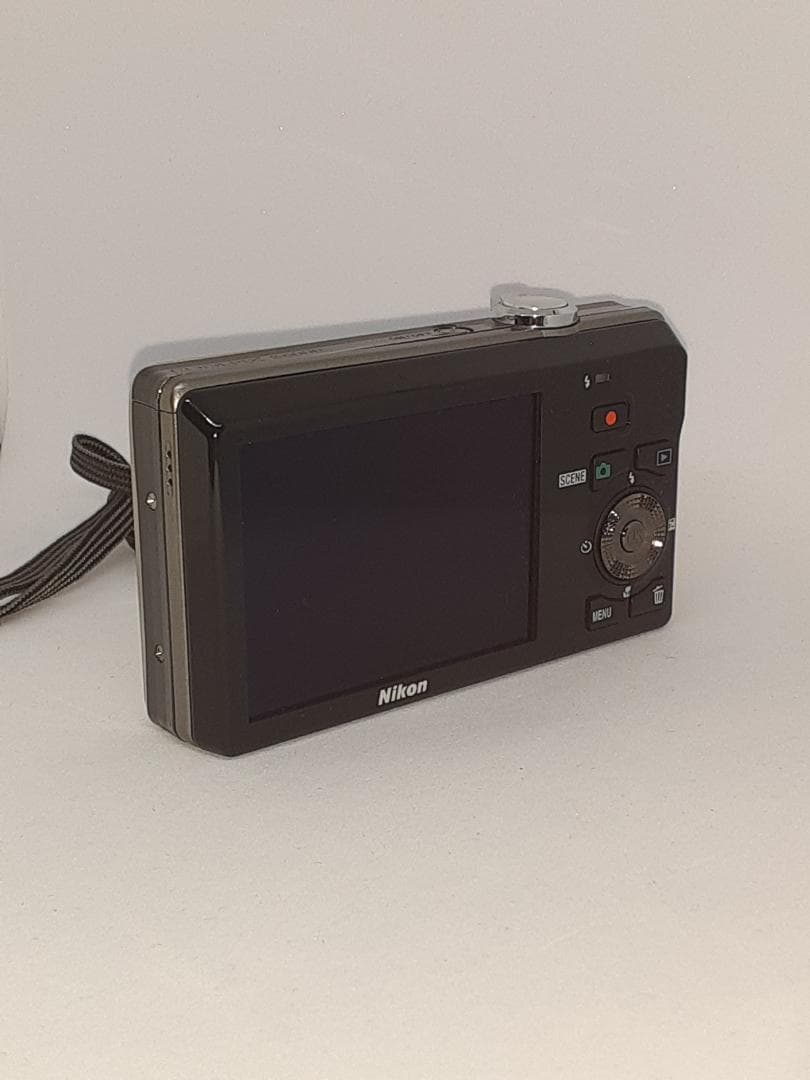 【美品】【スマホ転送OK】ニコン Nikon COOLPIX S6000