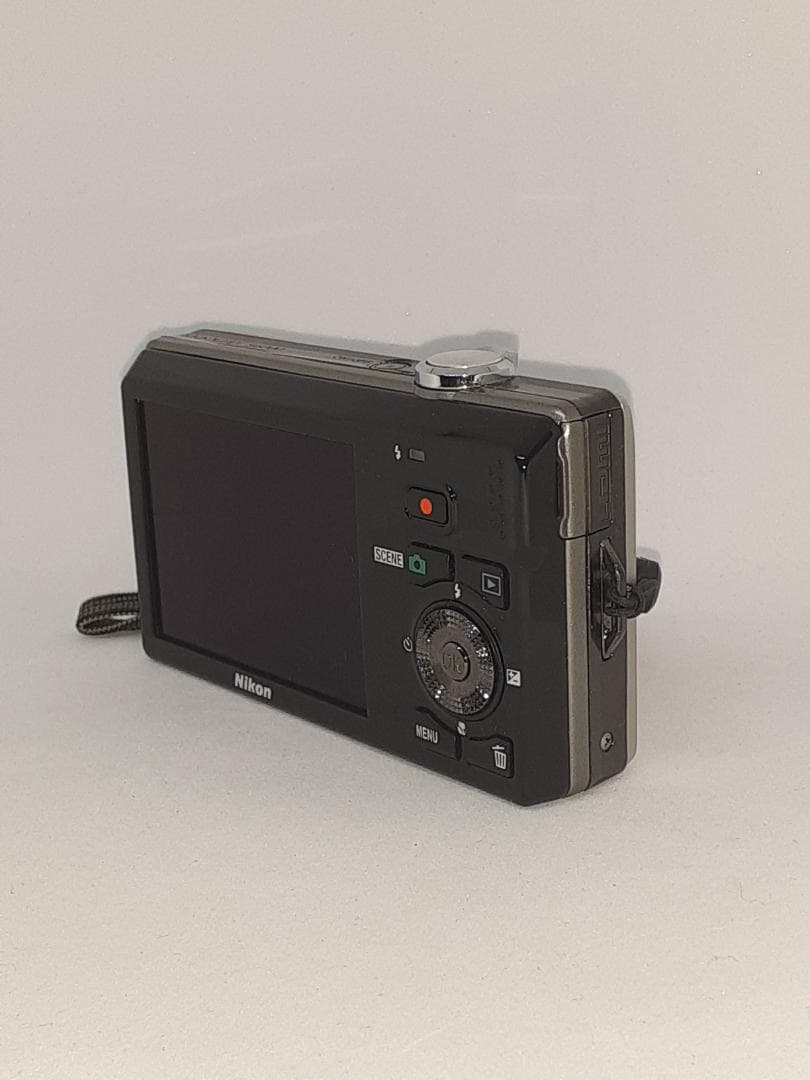【美品】【スマホ転送OK】ニコン Nikon COOLPIX S6000