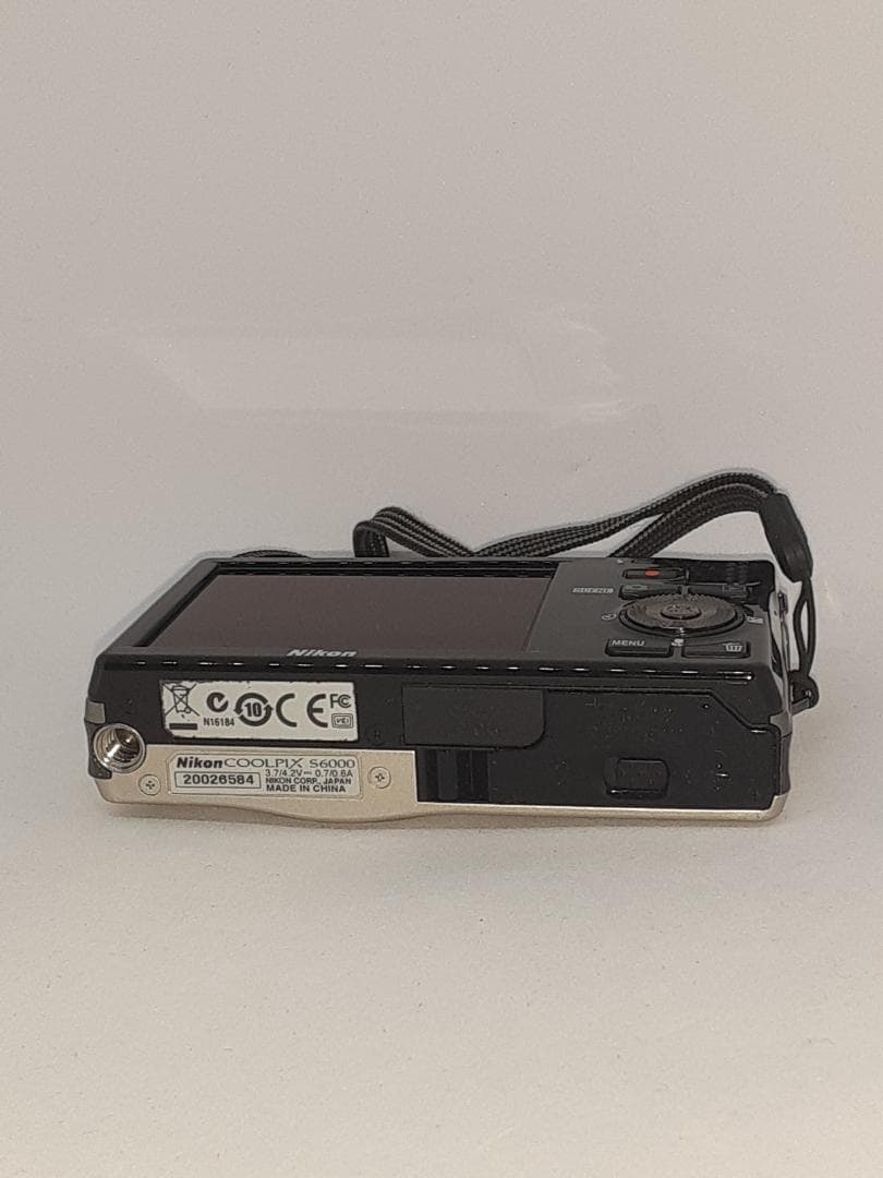 【美品】【スマホ転送OK】ニコン Nikon COOLPIX S6000