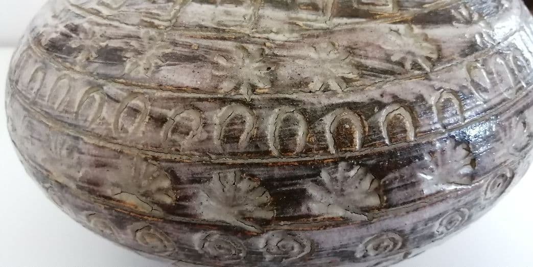 東南アジア　壺