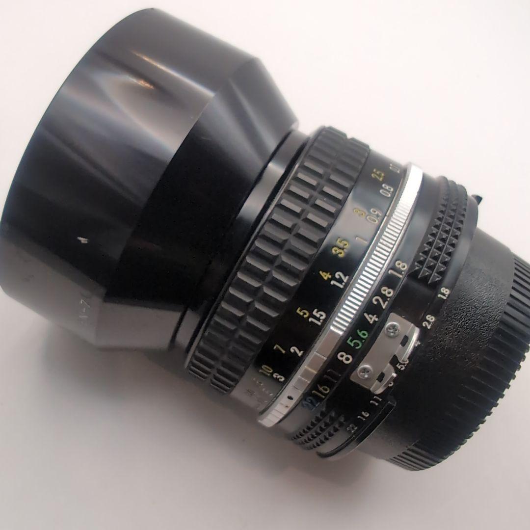 Nikon Ai Nikkor 50mm f1.8 レンズフード付き