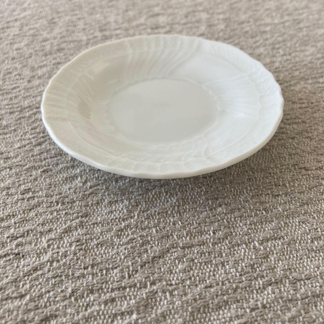 ベッキオホワイト Vecchio ginori シェル＆ミニプレート５枚