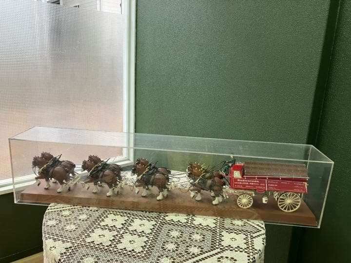 バドワイザー クライスデール8頭立馬車 馬 インテリア 置物