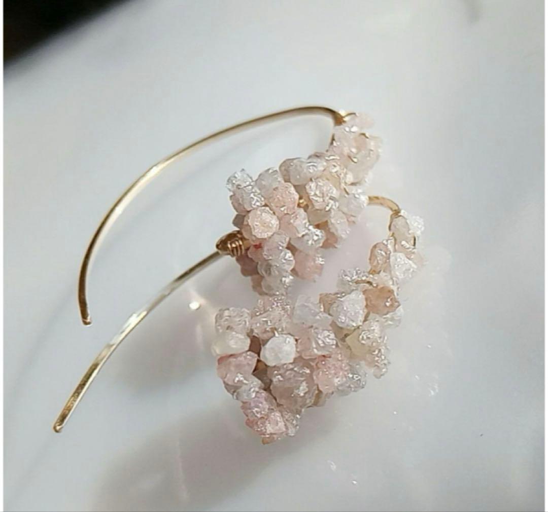 貴重❣️天然ピンクダイヤモンド原石ピアス