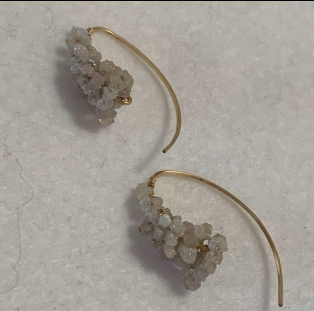 貴重❣️天然ピンクダイヤモンド原石ピアス