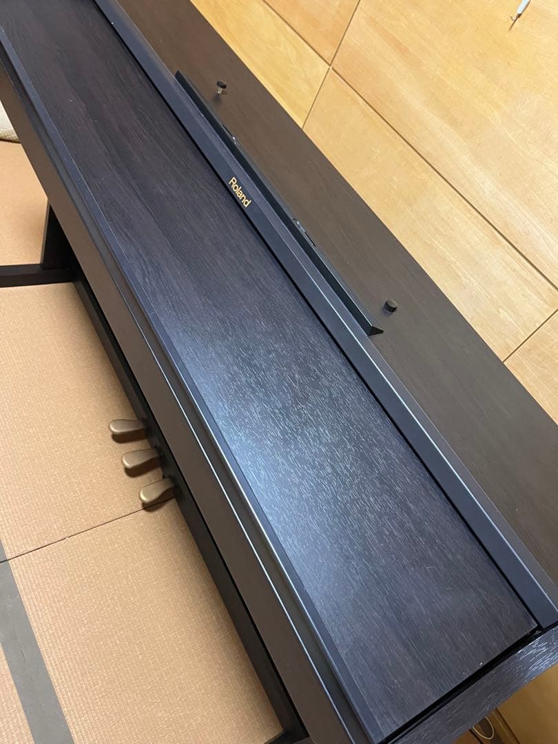 Roland 電子ピアノRP401R-RW