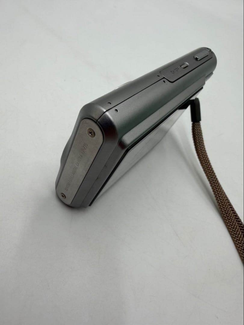 CASIO カシオ EXILIM EX-Z75 シルバー