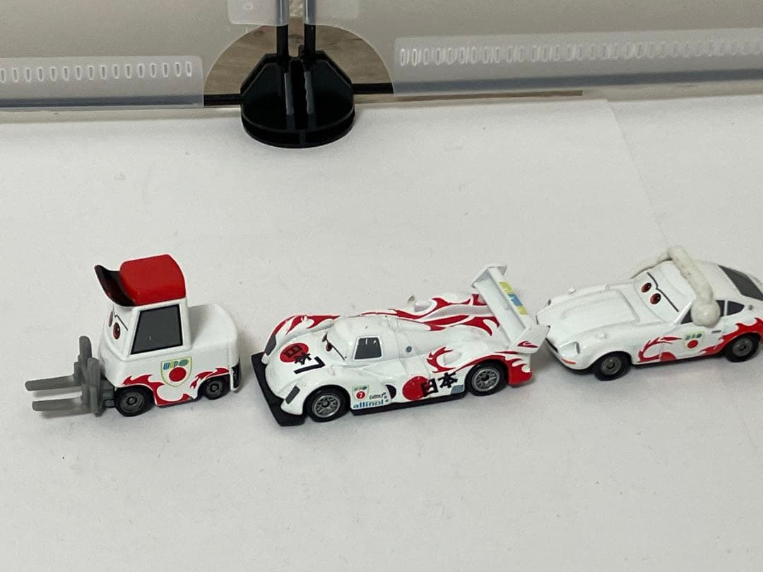 カーズ  トミカ　ジャパンチーム　シュウ　トドロキ　マッハ　マツオ　キック
