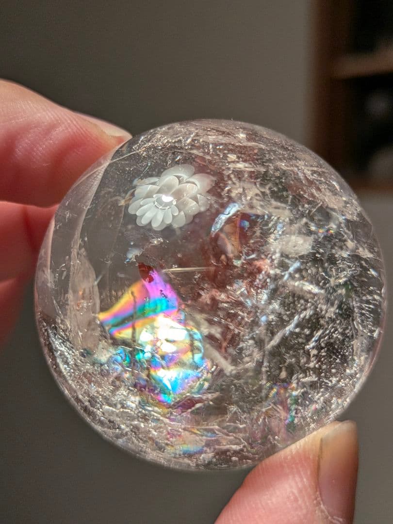 レムリアン水晶　スフィア　コロンビア産　赤いオーラライト有　47.2ミリ