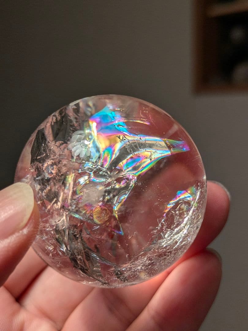 レムリアン水晶　スフィア　コロンビア産　赤いオーラライト有　47.2ミリ