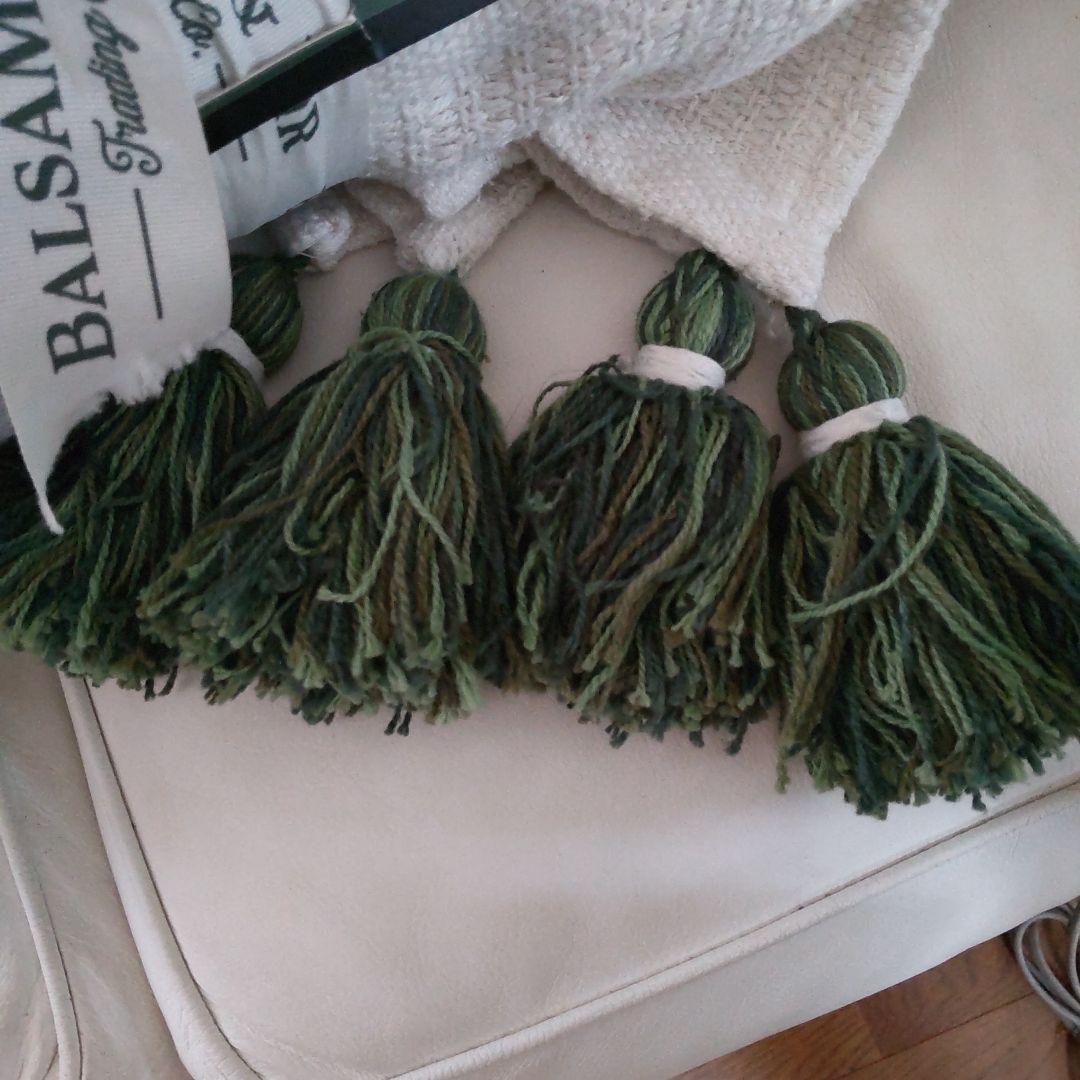 北欧風 ツリー柄 豪華3点セット　ふわふわクッション2個 ＆ 大判ブランケット