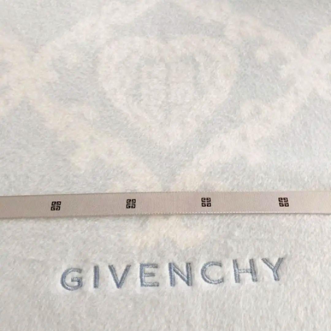 GIVENCHY❤︎綿毛布。最終価格です。