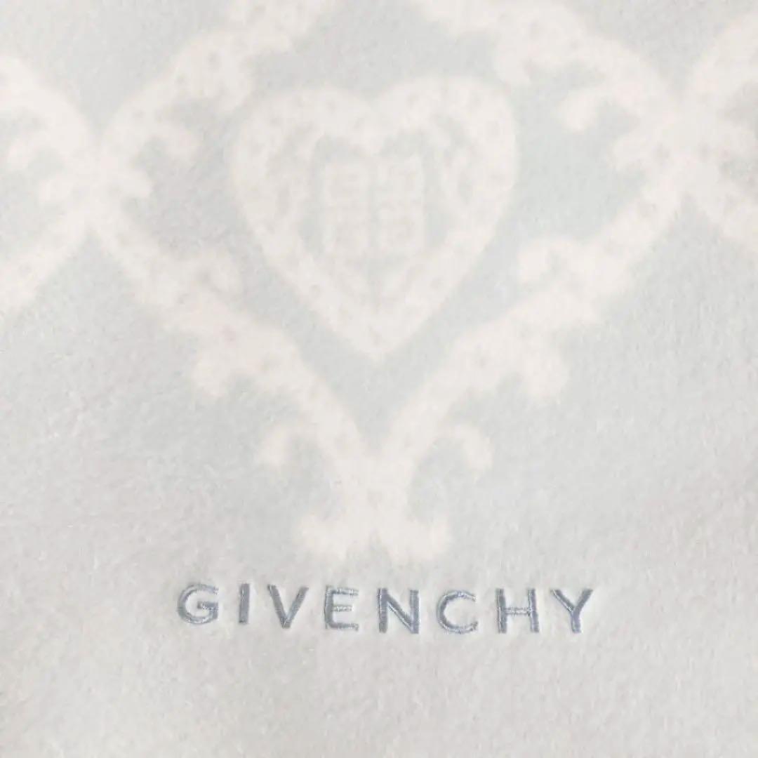 GIVENCHY❤︎綿毛布。最終価格です。