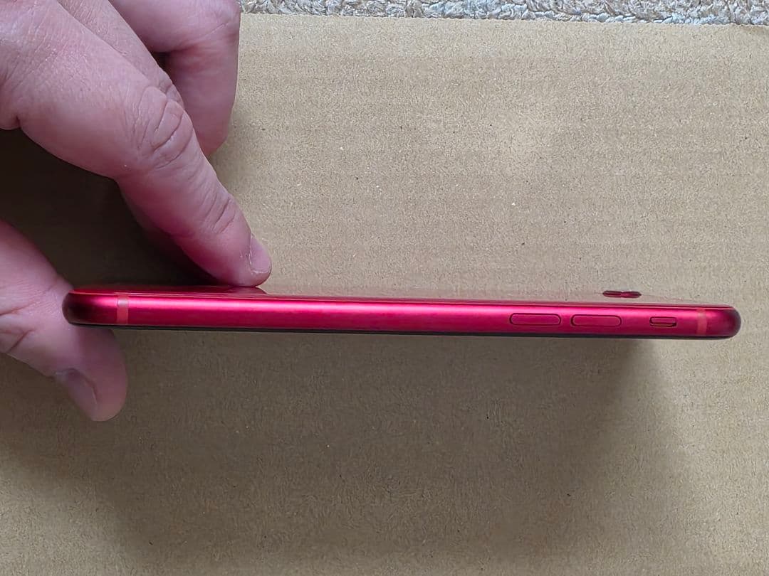 iPhone8 256GB red SIMフリー