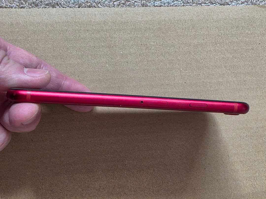 iPhone8 256GB red SIMフリー
