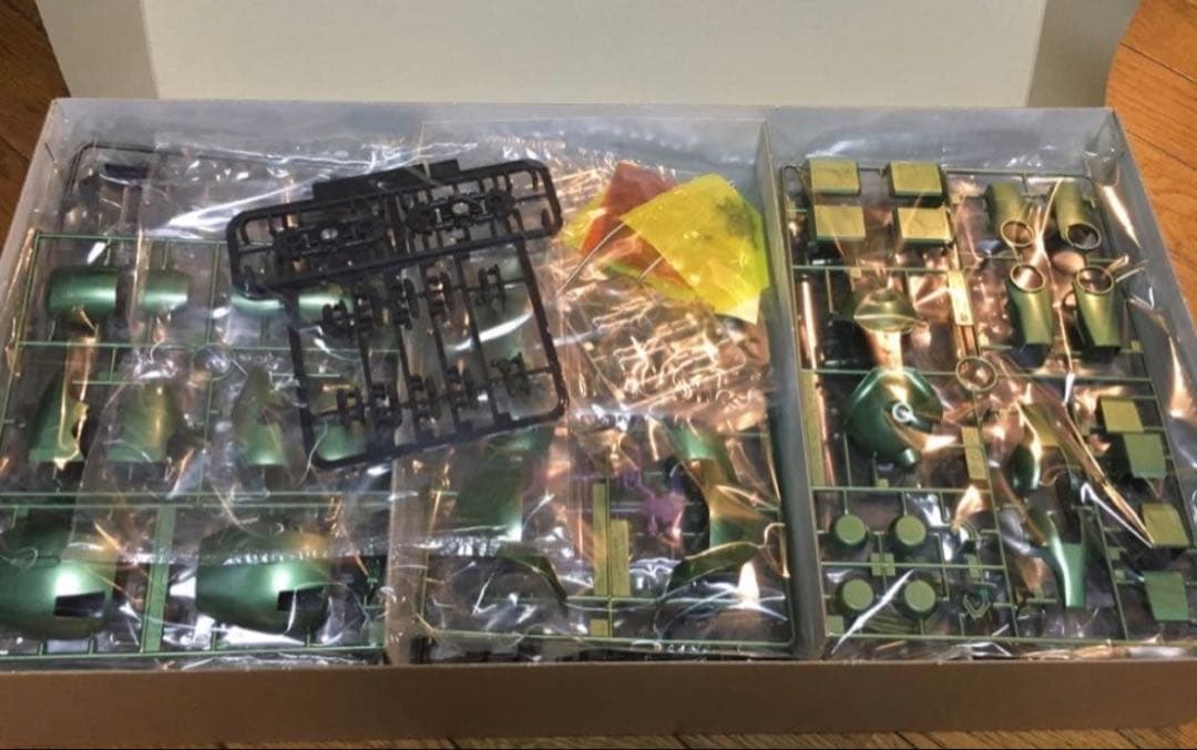 機動戦士ガンダム ガンプラ30周年記念限定モデル　量産型ザクⅡ 激レア　完売品