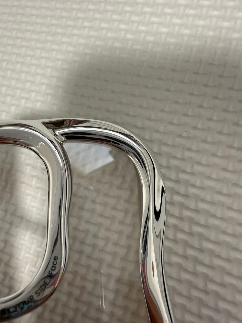 iface BeBling iPhone 16proシルバー