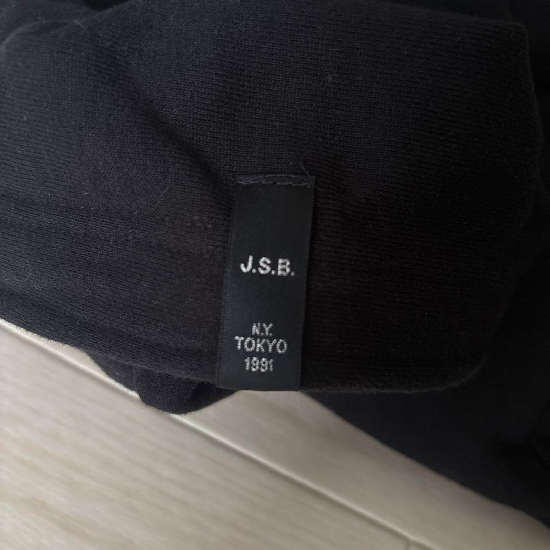 J.S.B. フード付きスウェット 黒