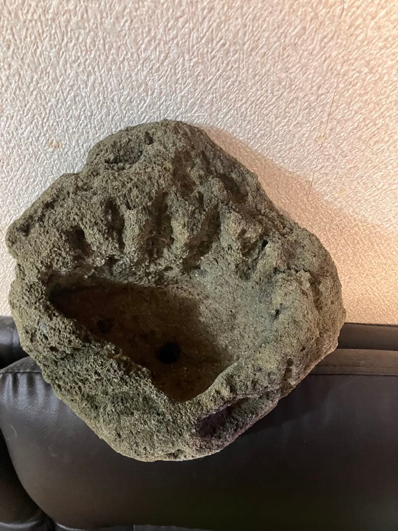 山渓鉢　軽石鉢　ガーデニング　苔　山野草　盆栽　多肉植物　テラリウム　溶岩石