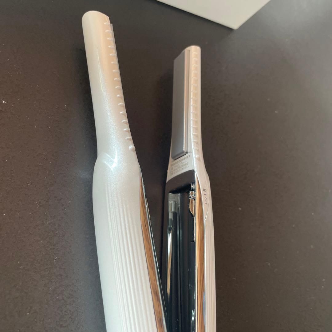 ReFa　フィンガーアイロンホワイト　コードレスミニヘアアイロン