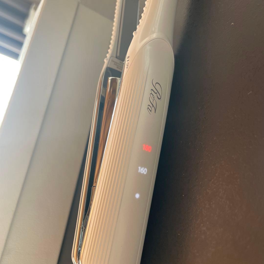 ReFa　フィンガーアイロンホワイト　コードレスミニヘアアイロン