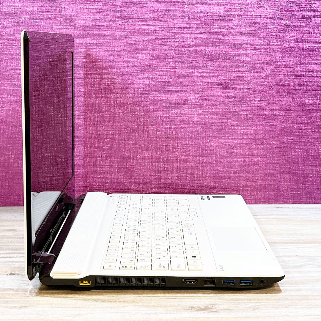 Windows11✨すぐ使えるノートパソコン✨カメラ✨ブルーレイ✨SSHD大容量