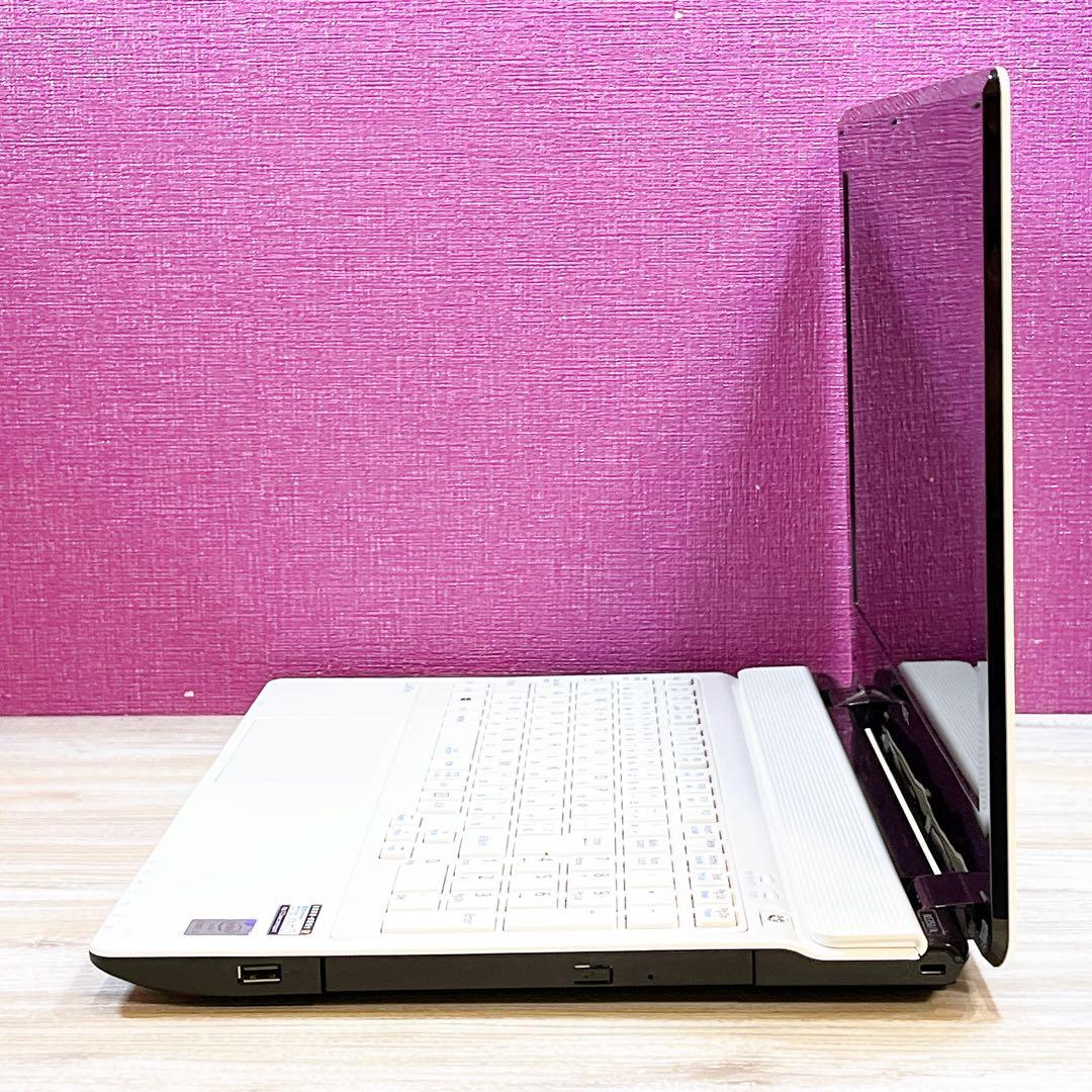 Windows11✨すぐ使えるノートパソコン✨カメラ✨ブルーレイ✨SSHD大容量