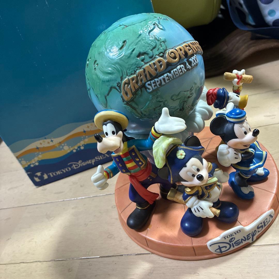 ディズニーシー　オープニング　フィギュア　3000個限定　お皿　プレート