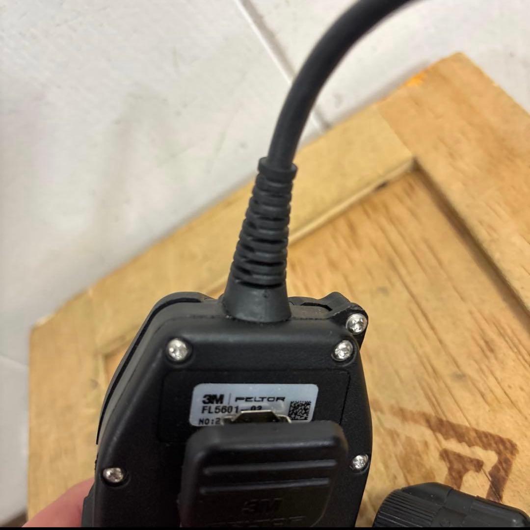 美品　米軍 実物　PELTOR PTT スイッチ アダプター ペルター　送料無料