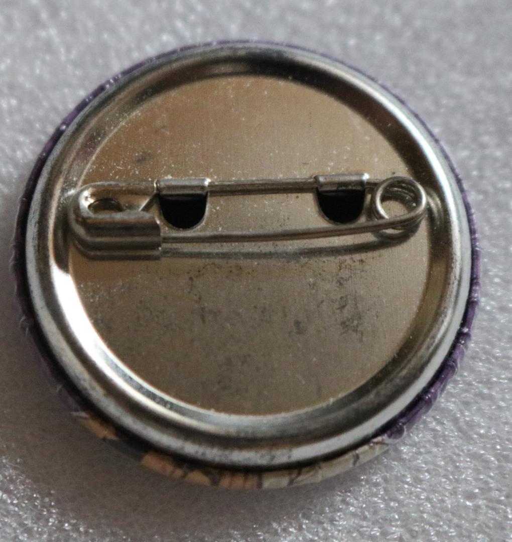 d➕私がモテないのはどう考えてもお前らが悪い➕　黒木智子　缶バッジ